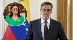 Delcy elige de embajador en EEUU al ministro chavista que le acompañó en su vuelo a Barajas