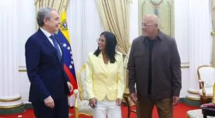 Delcy Rodríguez reafirma su compromiso con la «estabilidad» tras su encuentro con Zapatero