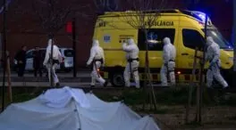 La Guardia Urbana desaloja un campamento de personas sin hogar de Barcelona por salubridad