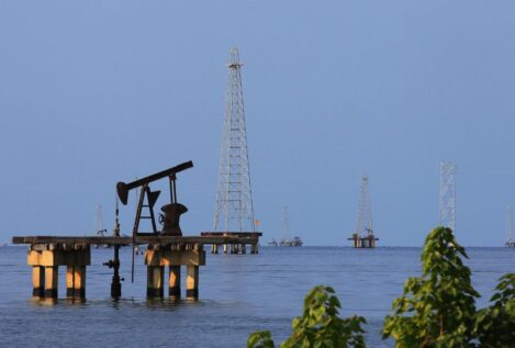 EEUU rebaja las sanciones a Venezuela y permite operar a empresas petroleras
