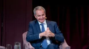 Zapatero niega haber participado en el rescate de Plus Ultra y dice que sus labores son legales