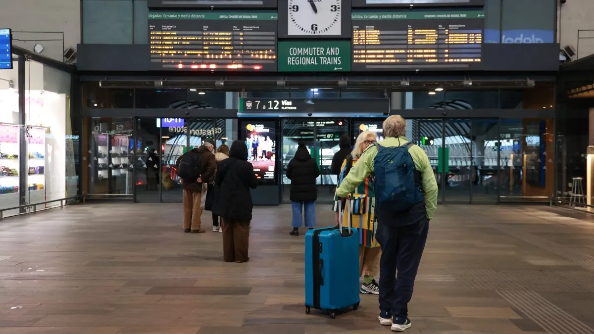 Andalucía advierte de un «golpe muy serio» al turismo por la suspensión del AVE a Madrid