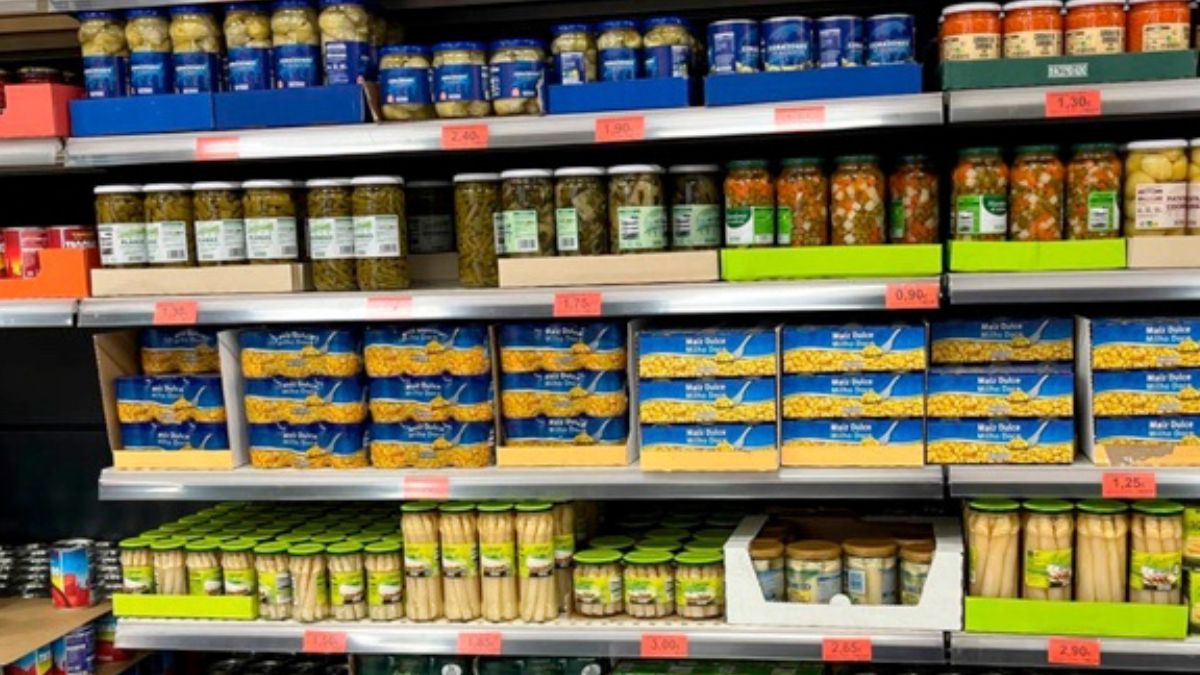 Este es el motivo por el que algunos productos de Mercadona tienen dos etiquetas distintas con el mismo precio