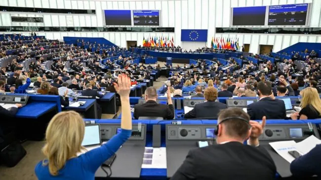 La Eurocámara pide no levantar las sanciones a Venezuela si no hay avances democráticos