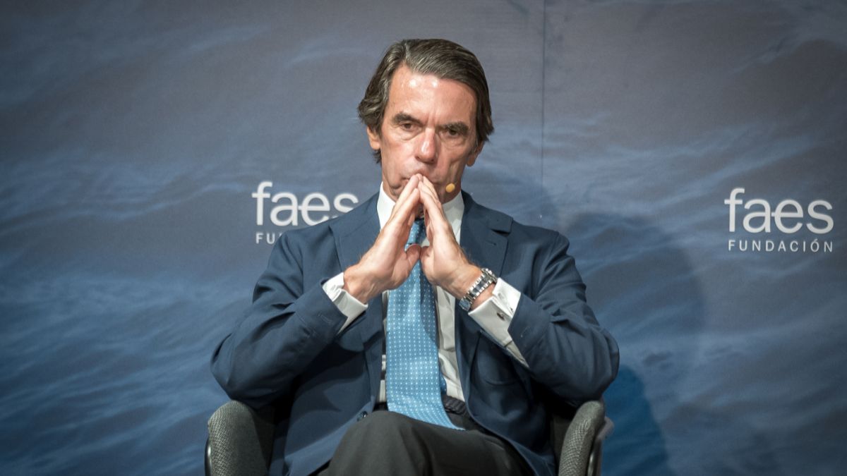 FAES carga contra Albares por vincular a Aznar con Epstein y amenaza con acciones si persiste