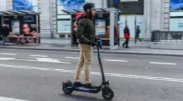 Denuncian fallos en la DGT para registrar los patinetes: la web se cuelga tras pagar la tasa