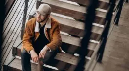 Daniel López, psicólogo, lo explica con claridad: «La felicidad no es alegría, no es exaltación. Eso solo son emociones y momentos»