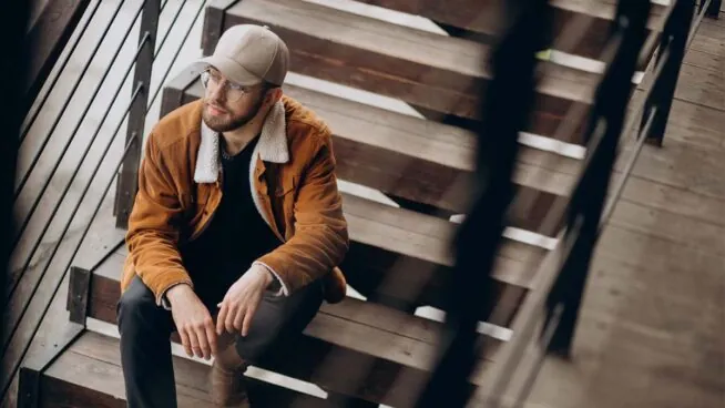 Daniel López, psicólogo, lo explica con claridad: «La felicidad no es alegría, no es exaltación. Eso solo son emociones y momentos»