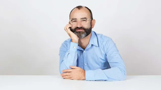 Rafael Santandreu (56), psicólogo, derriba el mito sobre la felicidad vital: «La mejor etapa es cuando uno empieza a pensar bien»