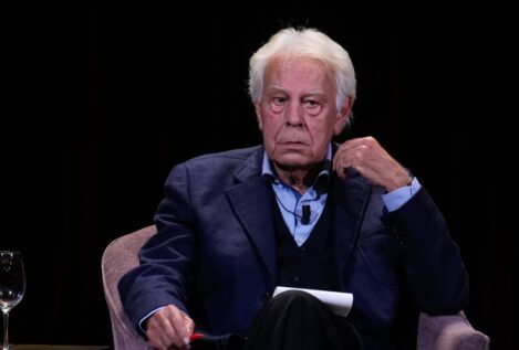 Felipe González insiste en que no votará al PSOE si sigue Sánchez: «No me representa»