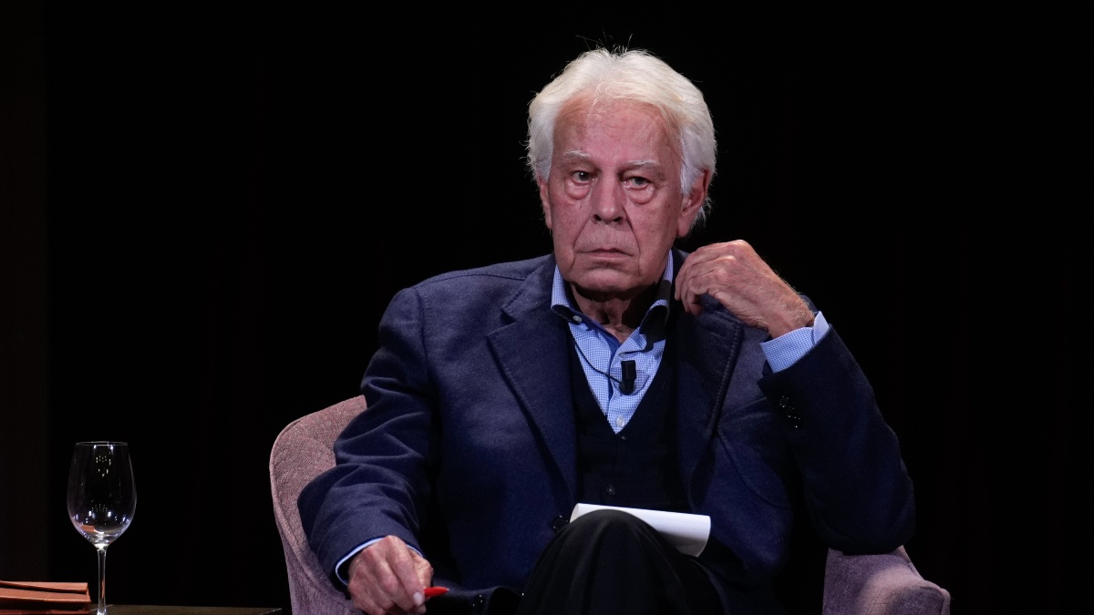 Felipe González insiste en que no votará al PSOE si sigue Sánchez: «No me representa»