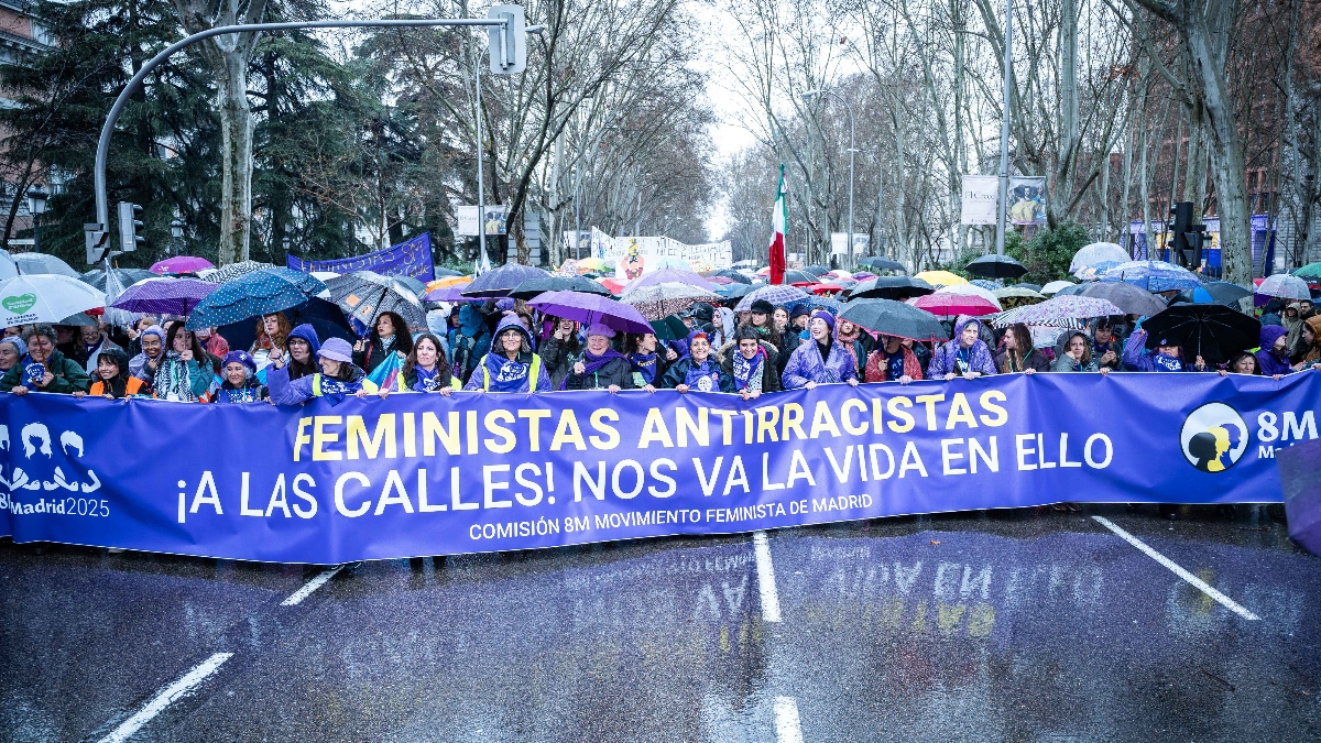 La mitad de los jóvenes ve el feminismo como una herramienta de manipulación política