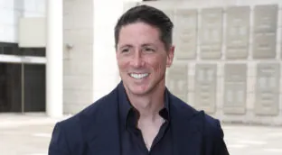 El humilde pasado de Fernando Torres: «Ahora me va bien, pero sé de dónde vengo. Vivir en una ciudad obrera me inculcó muchos valores»