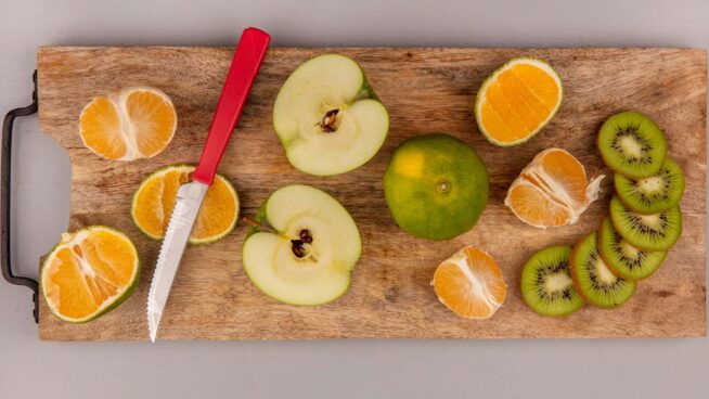Aurelio Rojas, cardiólogo: «Estas son las tres mejores frutas para comer por la noche si queremos dormir bien»