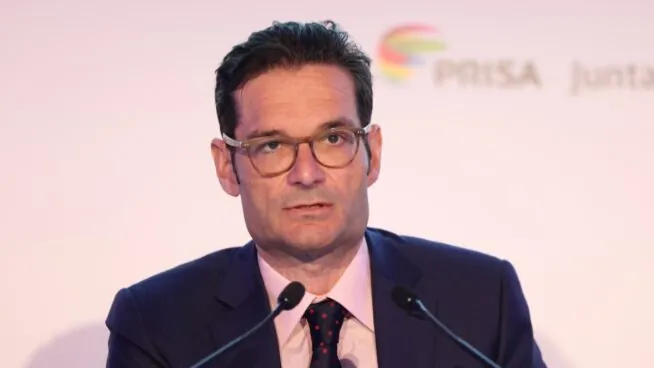 Prisa rechaza por «inconsistente» el plan de reestructuración de Blas Herrero