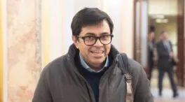 Pisarello, portavoz de Sumar en el Congreso, dice que se ha vuelto «más radical» en política