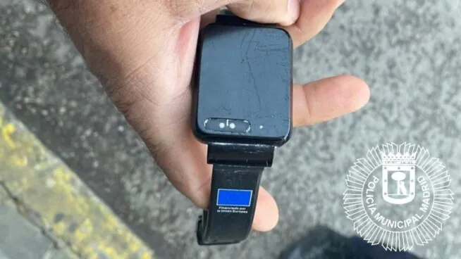 El Gobierno saca a licitación las pulseras antimaltrato con una inversión de 111 millones