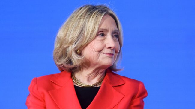 Hillary Clinton asegura que no recuerda haberse reunido con Jeffrey Epstein