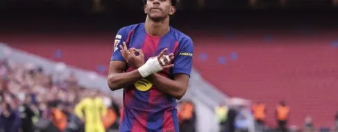 Yamal lidera la goleada al Villarreal y hace soñar al Barça con la remontada en Copa del Rey