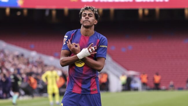 Yamal lidera la goleada al Villarreal y hace soñar al Barça con la remontada en Copa del Rey