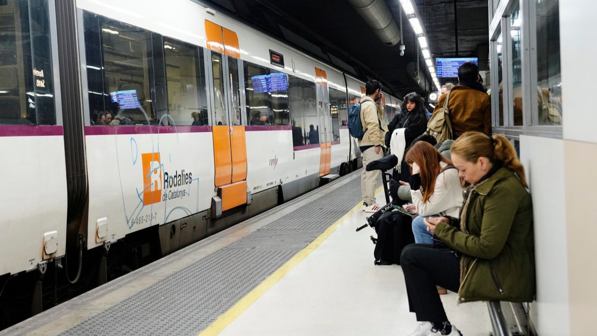 Una incidencia técnica deja sin megafonía ni monitores las estaciones de Rodalies