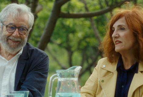 La infancia nómada de Elvira Lindo entre Cádiz y Madrid: «Crecí intentando descifrar el estado de ánimo de mi padre»