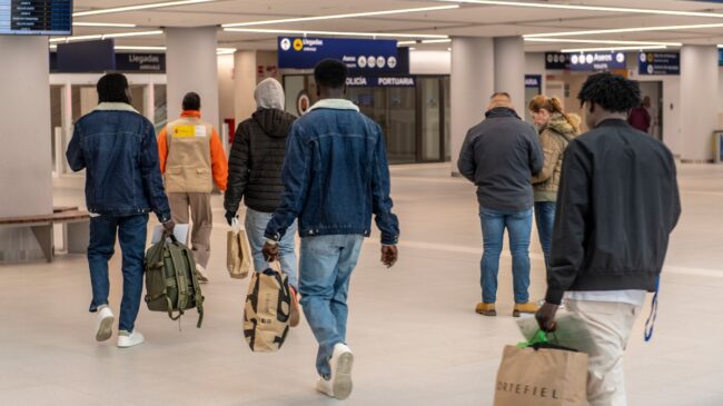 Tener antecedentes policiales no será causa de exclusión en la regularización de inmigrantes