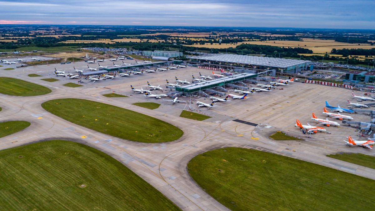 La Policía británica investiga vuelos privados en Stansted por posibles vínculos con Epstein