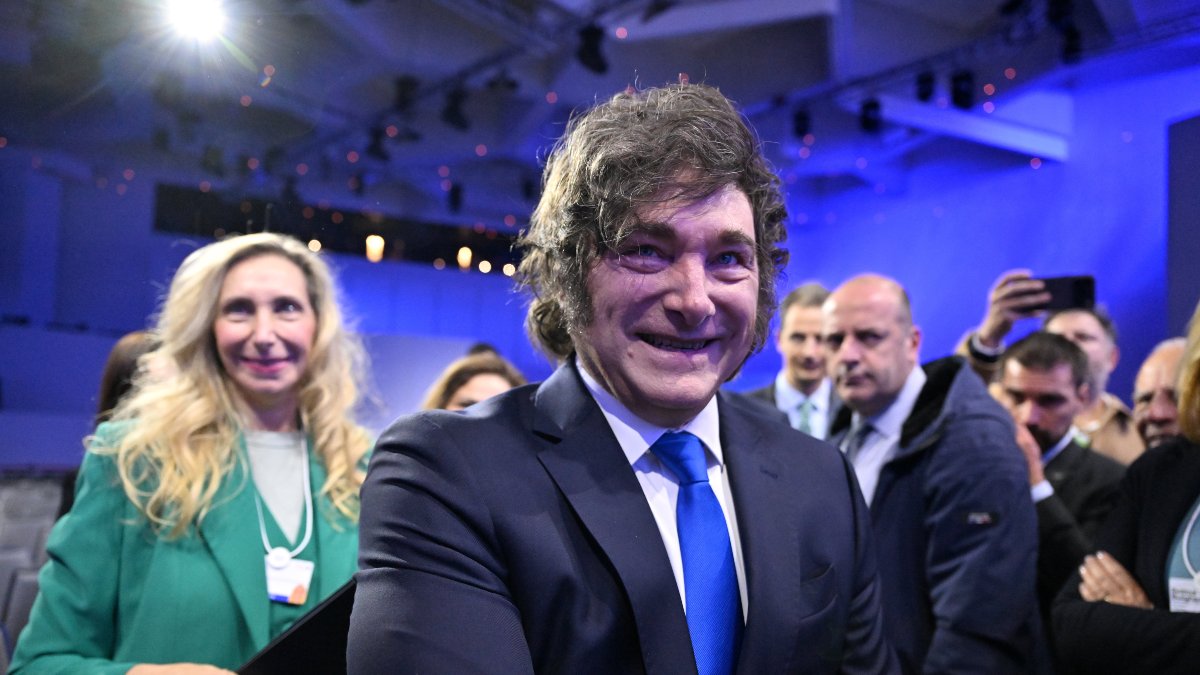 Milei modificará el artículo de su reforma laboral que reduce el salario de las bajas médicas