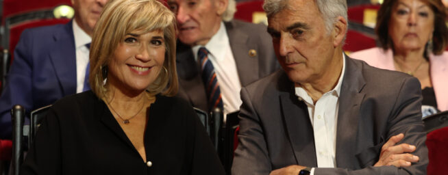 La cena ligera de Julia Otero a sus 66 años: solo toma un tipo de hidrato tras extirparle parte del intestino