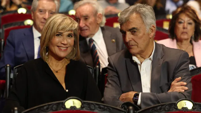 La cena ligera de Julia Otero a sus 66 años: solo toma un tipo de hidrato tras extirparle parte del intestino