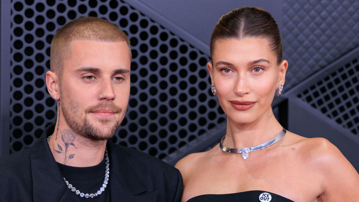 Las anécdotas de los Grammy: de la extraña actuación de Justin Bieber a los dardos contra el ICE