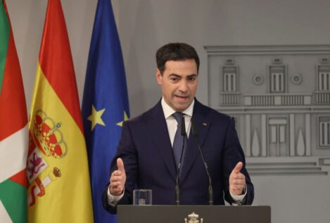 El lehendakari pide perdón por las vacunas caducadas: «Jamás debería haber ocurrido»