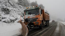 Muere el conductor de una quitanieves tras caer por una ladera en el Puerto el Pico (Ávila)