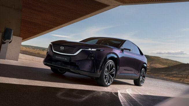 Mazda CX-6e: un SUV eléctrico con acento japonés que quiere inquietar al Tesla Model Y