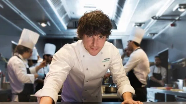 Jordi Cruz (47), chef: «Hay un truco que funciona de maravilla para que las fresas duren más sin perder sabor»