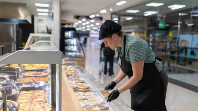 Adiós a cocinar: Mercadona lanza una nueva comida preparada en febrero que te facilitará el táper de la semana y es rico en proteína