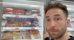 Adiós a perder tiempo en la cocina: Mercadona lanza un nuevo salteado saludable avalado por nutricionistas para tu táper de la oficina