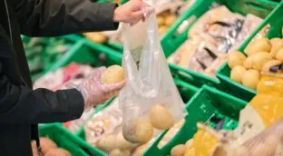 La guerra de Irán ha provocado ya un impacto de 70 millones en los supermercados