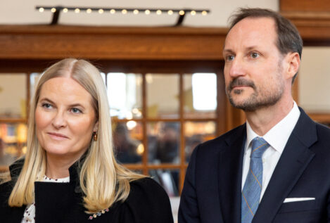 Todo lo que hay que saber del escándalo entre Mette-Marit y Epstein: «París es un buen lugar para el adulterio»