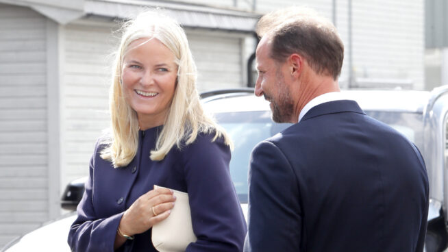 Gómez y Verdú, experta en protocolo: «La actitud del príncipe Haakon puede percibirse con frialdad»