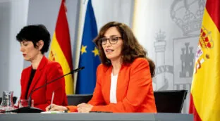 La sanidad privada rechaza el plan de García para blindar la pública: «Es una ley ideológica»