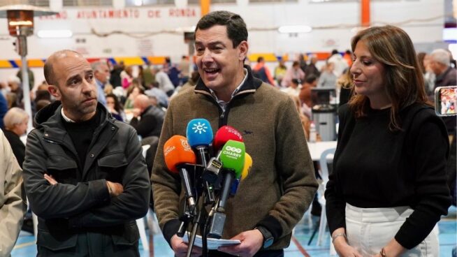 Moreno apunta a que este lunes se decidirá la vuelta parcial de los vecinos a Grazalema