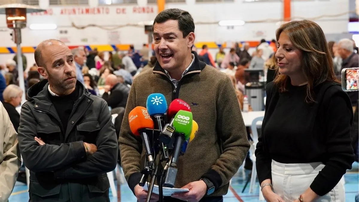 Moreno apunta a que este lunes se decidirá la vuelta parcial de los vecinos a Grazalema