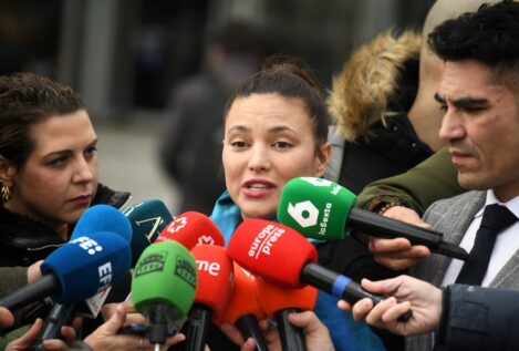 El juez reprende a Mouliaá y le urge a declarar este viernes en la querella que le puso Errejón