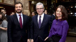 María, la artista a la sombra de Pablo Isla y su primera y única novia: «Llevamos juntos desde los 17»