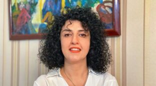 Irán condena a Narges Mohammadi, Nobel de la Paz, a siete años y medio de prisión