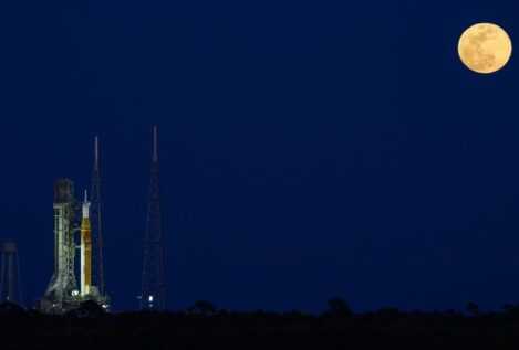 La NASA pospone hasta marzo el viaje tripulado a la Luna por fugas de combustible