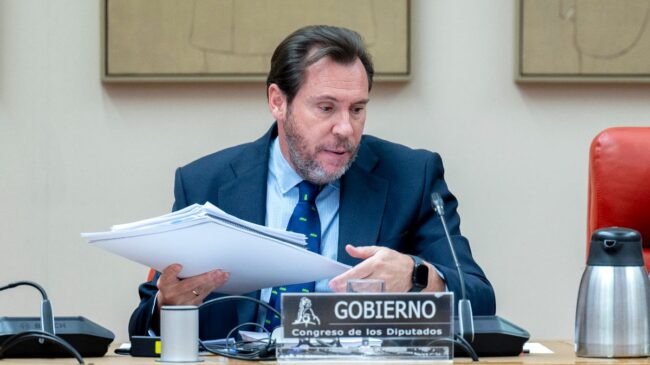 Presentan la primera querella contra Puente por la muerte del maquinista de Rodalies