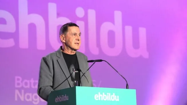 Otegi no cree factible la propuesta de Rufián de aunar a los partidos a la izquierda del PSOE